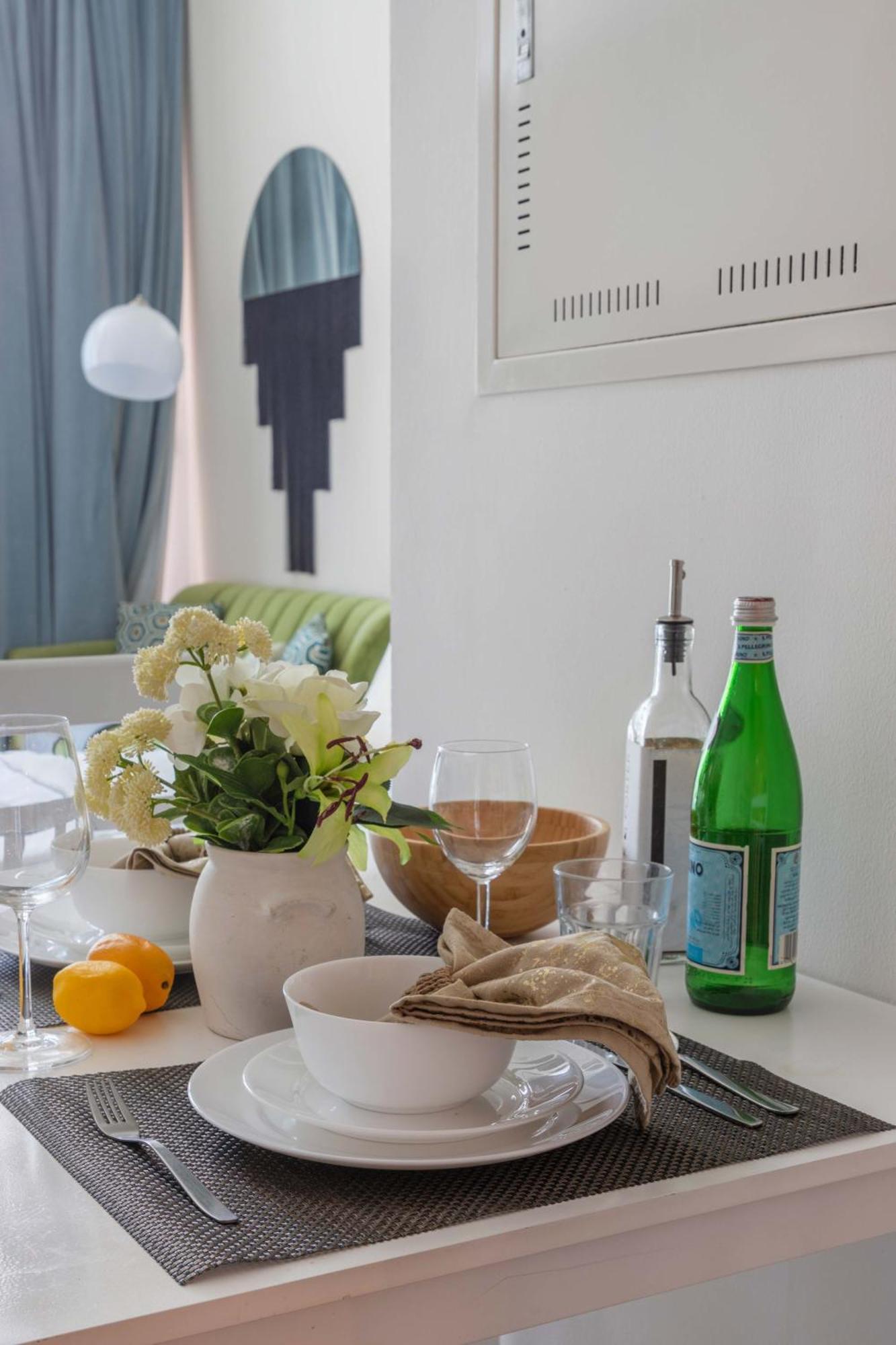 Frank Porter - One Apartment Dubai