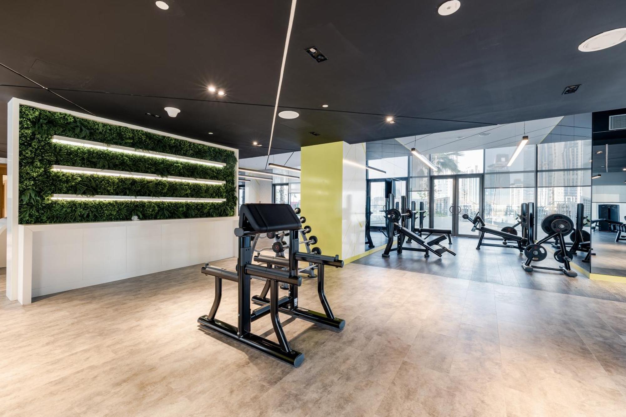 A Living - Luxury In Aykon Canal Views, Business Bay * Dubai