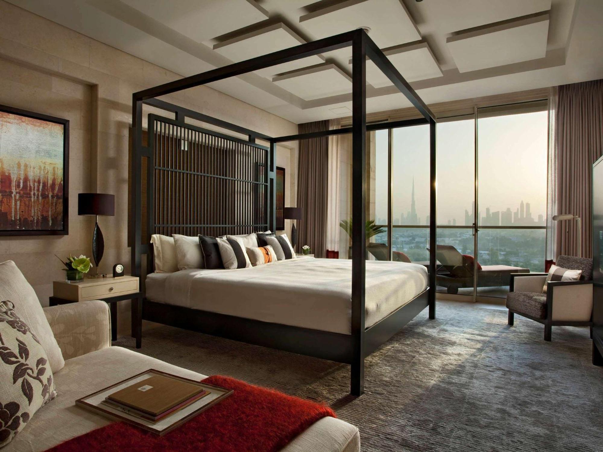 Raffles Hotell 5*
