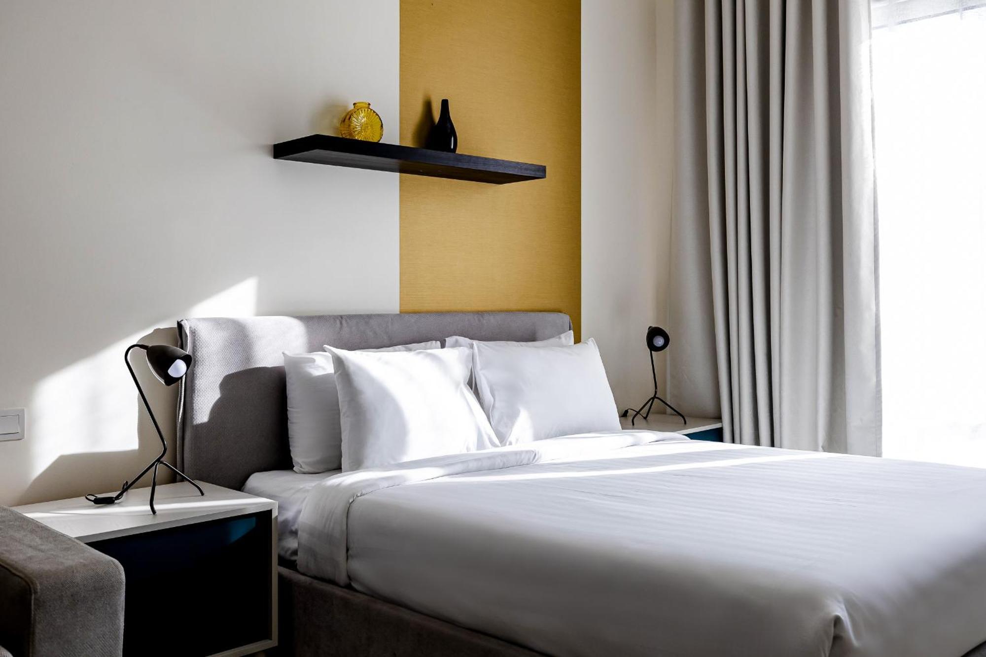Unlock Metropolis Business Bay Dubai