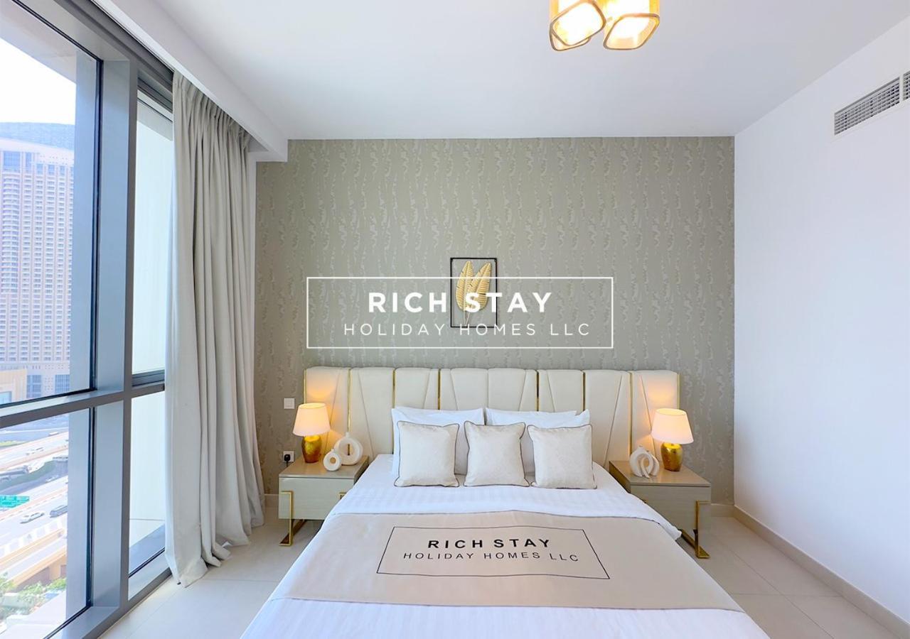 Premium 3br With Burj Khalifa & Mall View Dubai