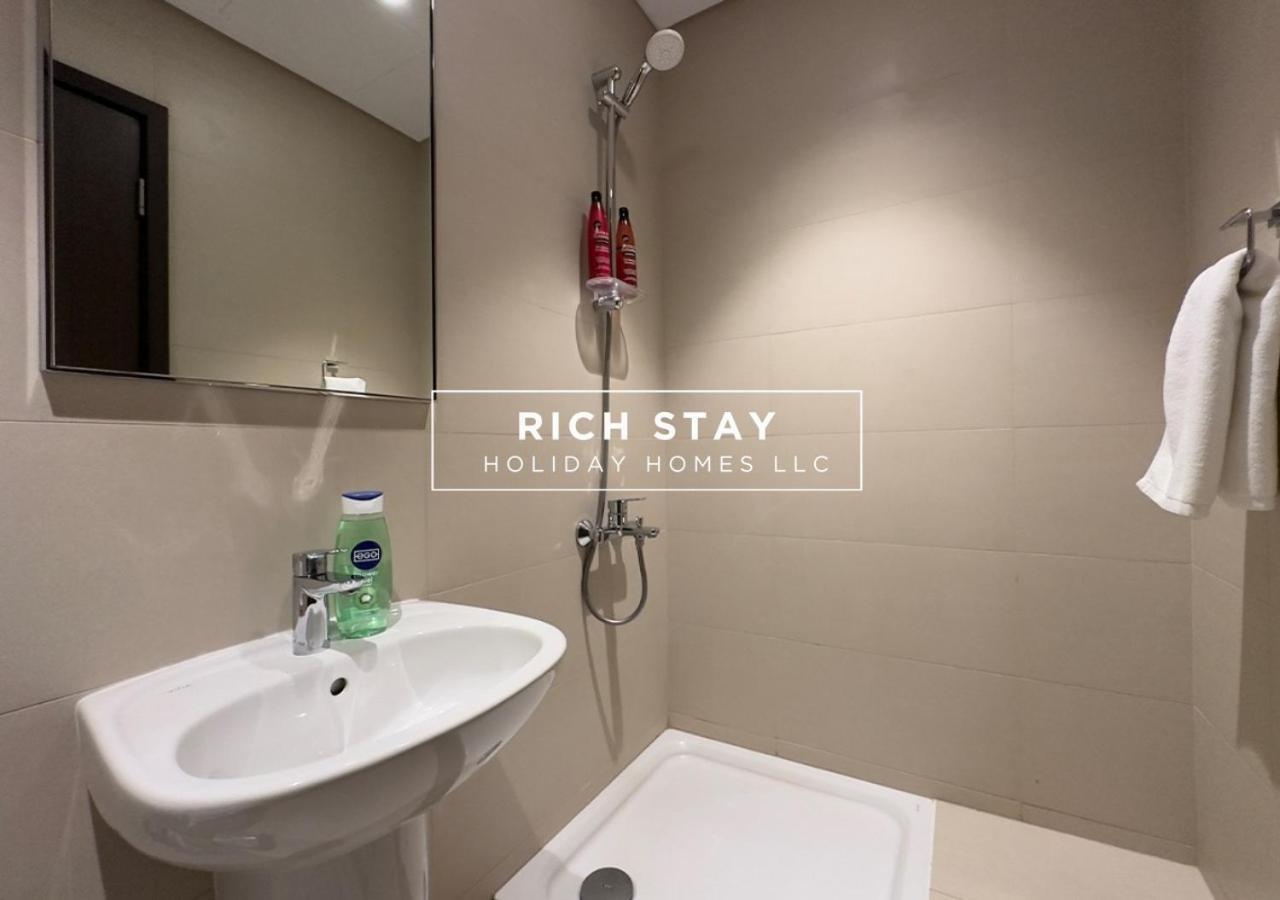 Premium 3br With Burj Khalifa & Mall View Apartment