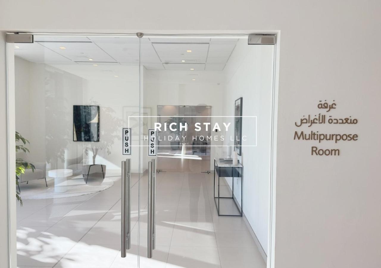 Premium 3br With Burj Khalifa & Mall View Apartment *