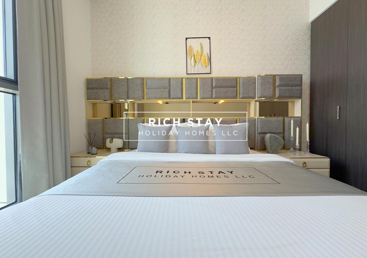 Premium 3br With Burj Khalifa & Mall View * Dubai