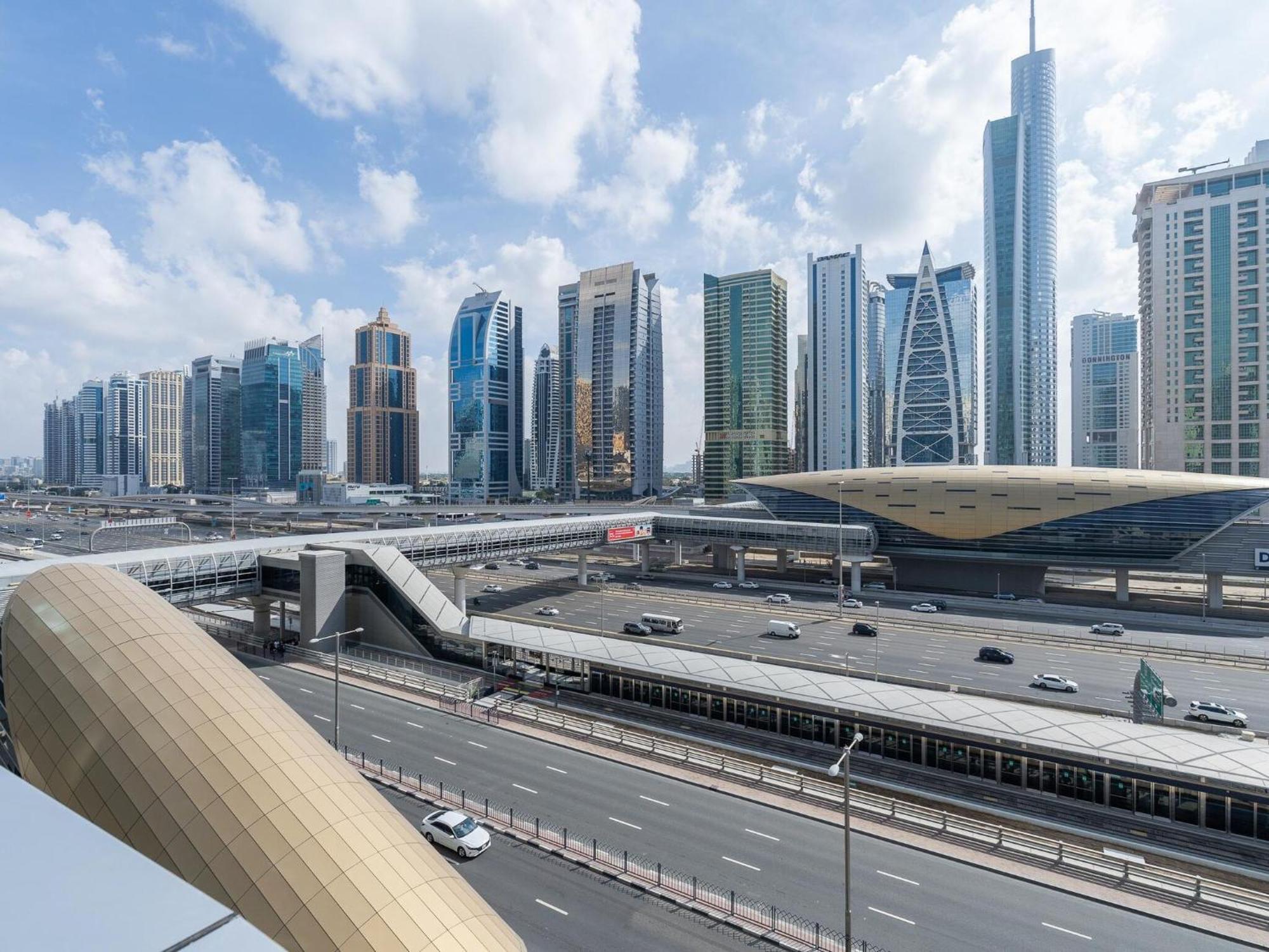 Marina Stunning Huge 4 Bedroom Apts Near Jbr Gym Pool Parking * Dubái