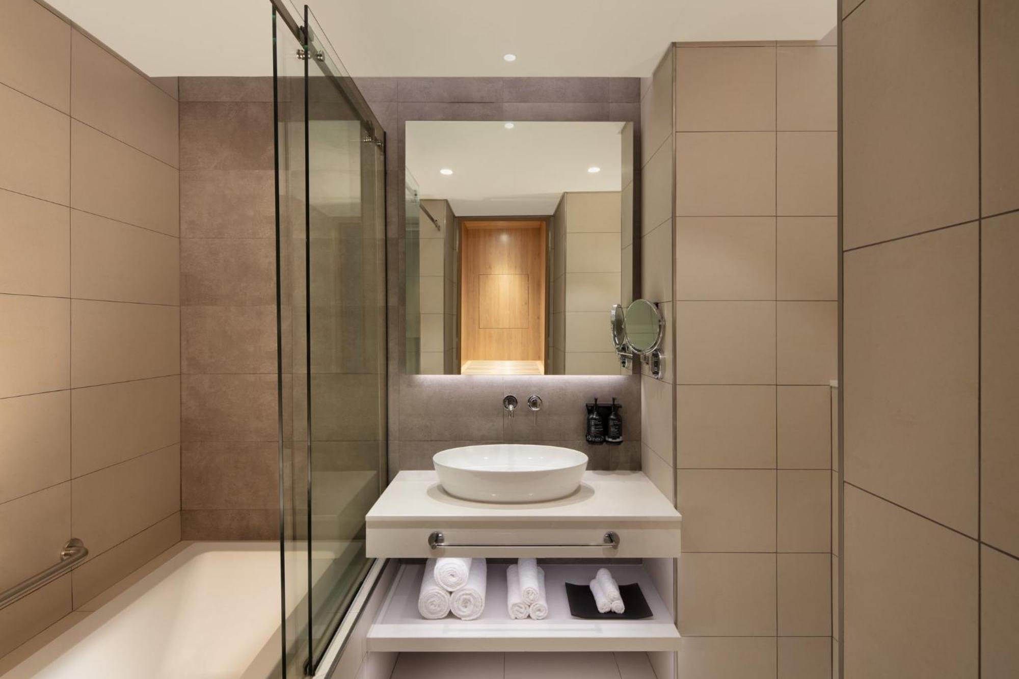 Hotel Business Bay By Ihg Dubaï