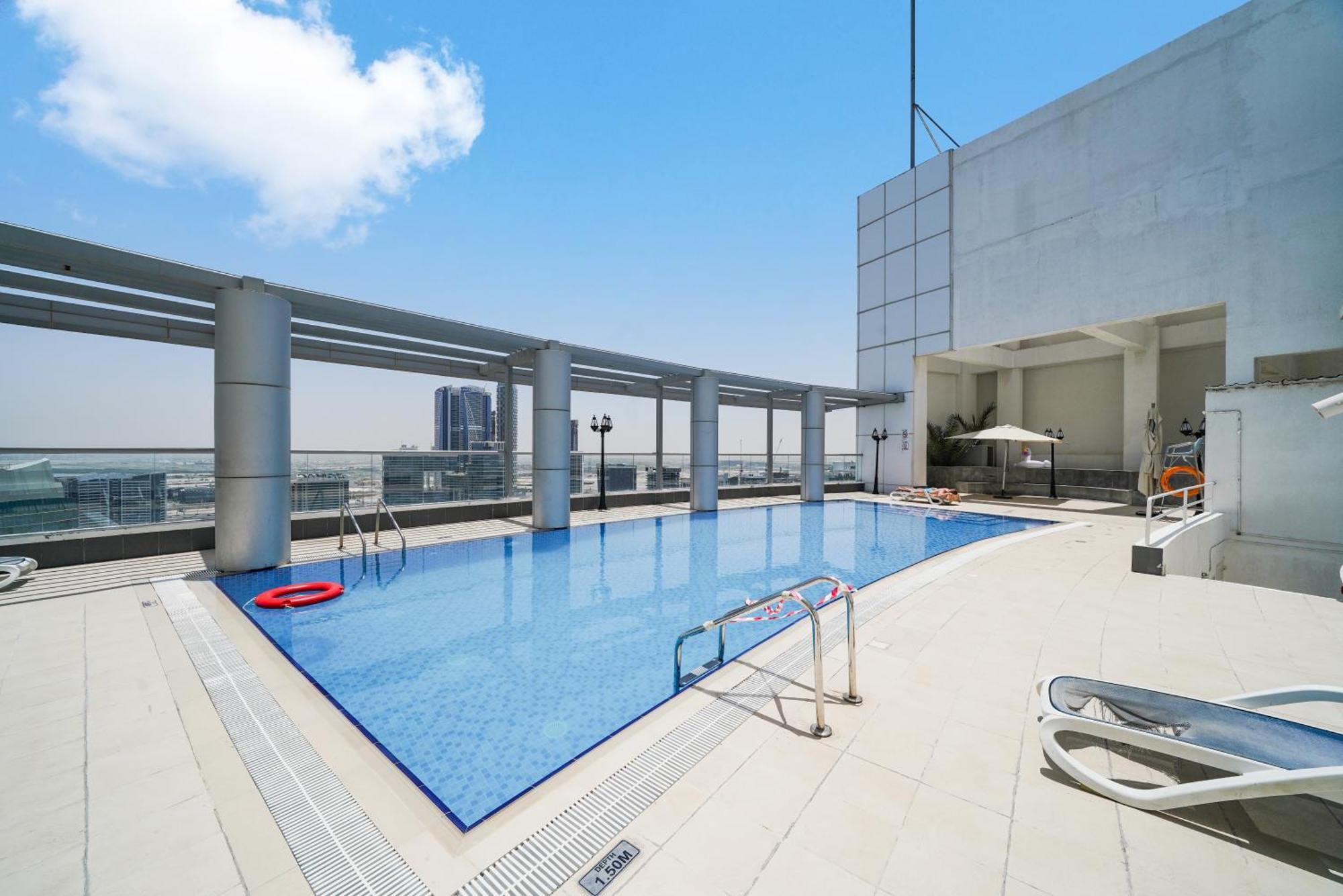 Close To Burj Khalifa And Downtown Dubai