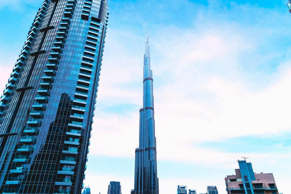 Burj & Fountain Views - Large For 12 Guests! Lägenhet