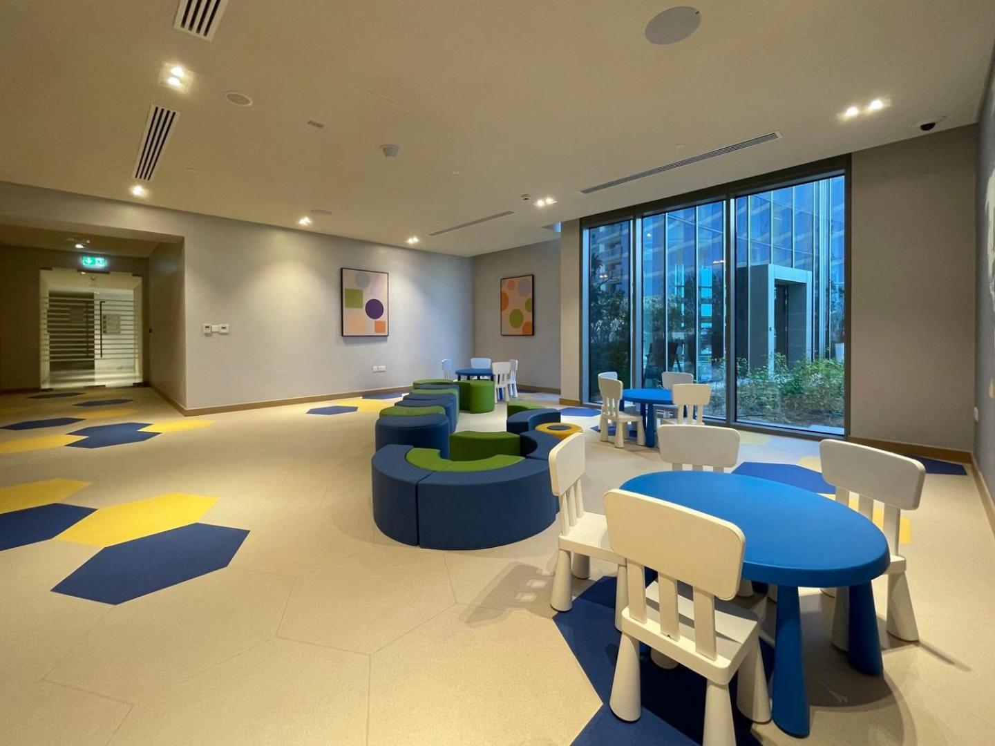 Lägenhet Guestready - Skyline Splendor With Ain View Dubai