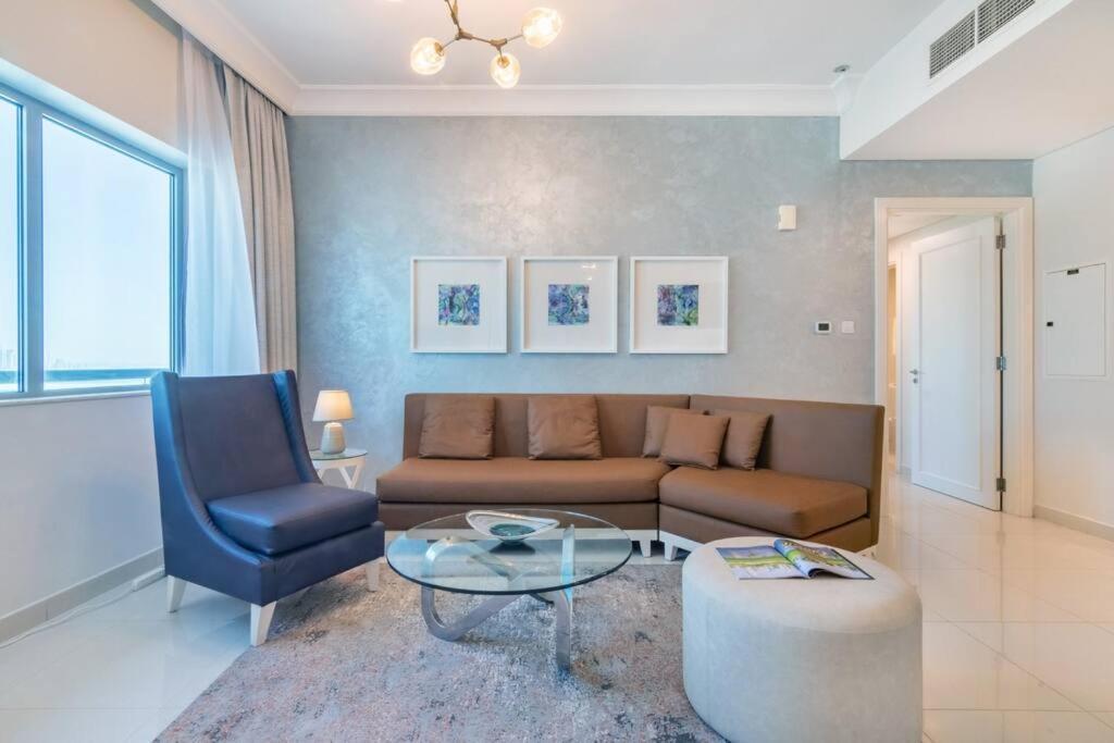 First Class 2br Modern Downtown Retreat