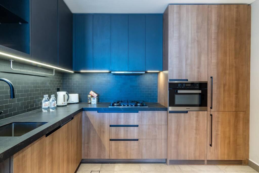 First Class Cozy Urban Retreat Apartment Dubai