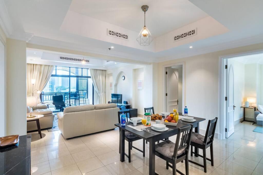 First Class 3br Blissful Fountain Escape Apartamento Dubái