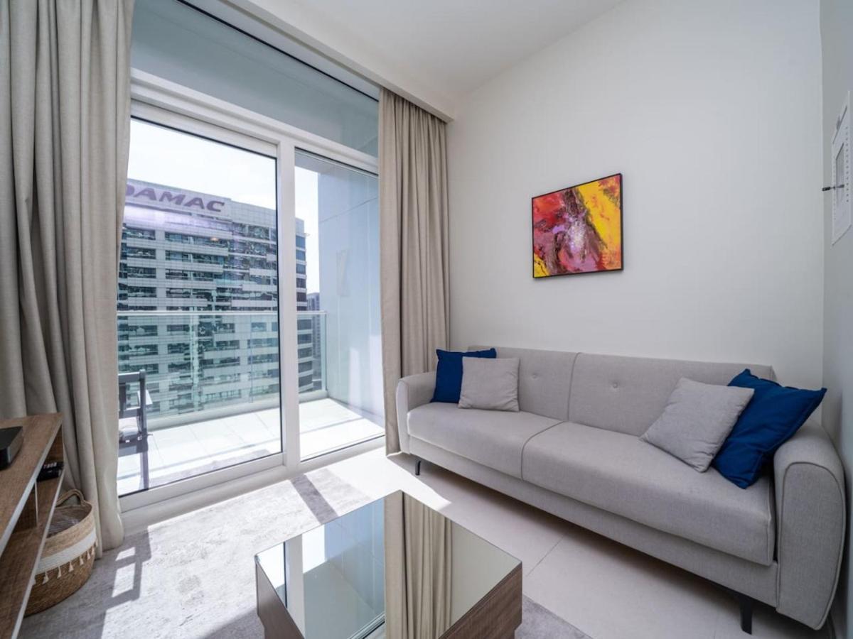 Appartement 1 Bedroom Business Bay Bliss With A Canal View Dubaï