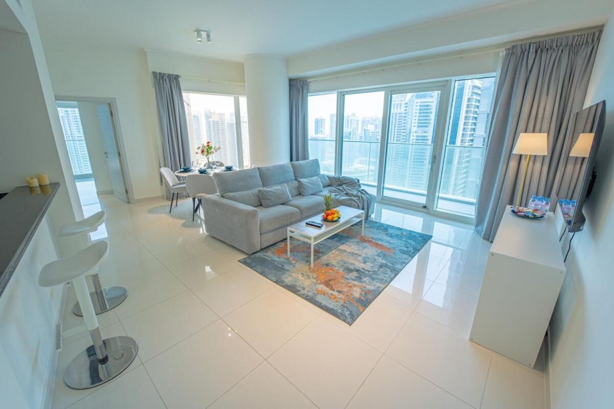 Apartamento Aws Homes - Unique Views At Damac Heights Dubái