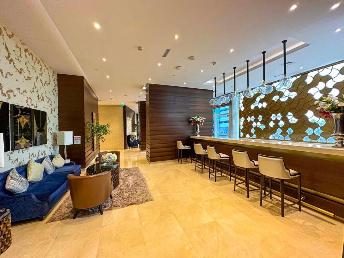 Apartamento Aws Homes - Unique Views At Damac Heights Dubái