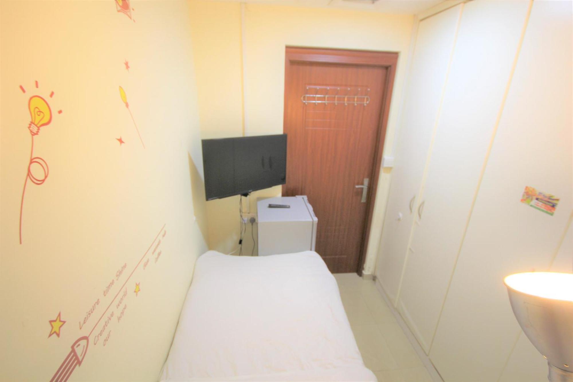 Privatunterkunft Roomy Small And Partitions At Marina Dubai