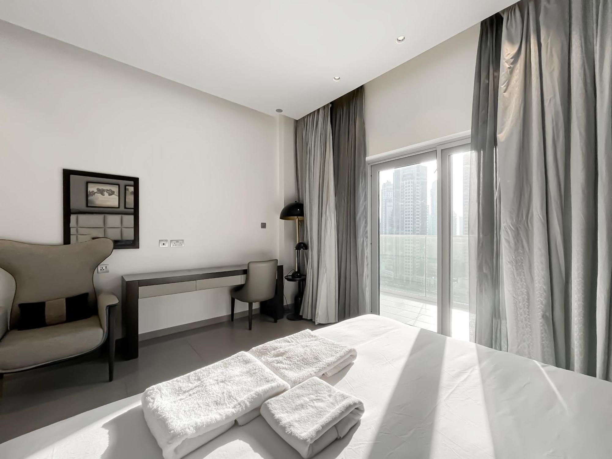 Elegant Two Bedroom In Damac Majestine - Business Bay - Ezytrac Apartamento *