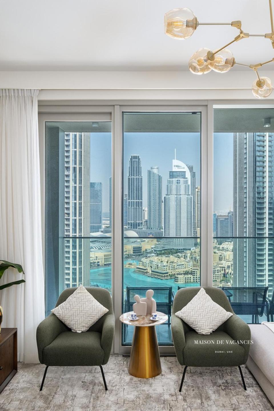 Three Bedroom In Downtown With Burj Khalifa View Apartament *
