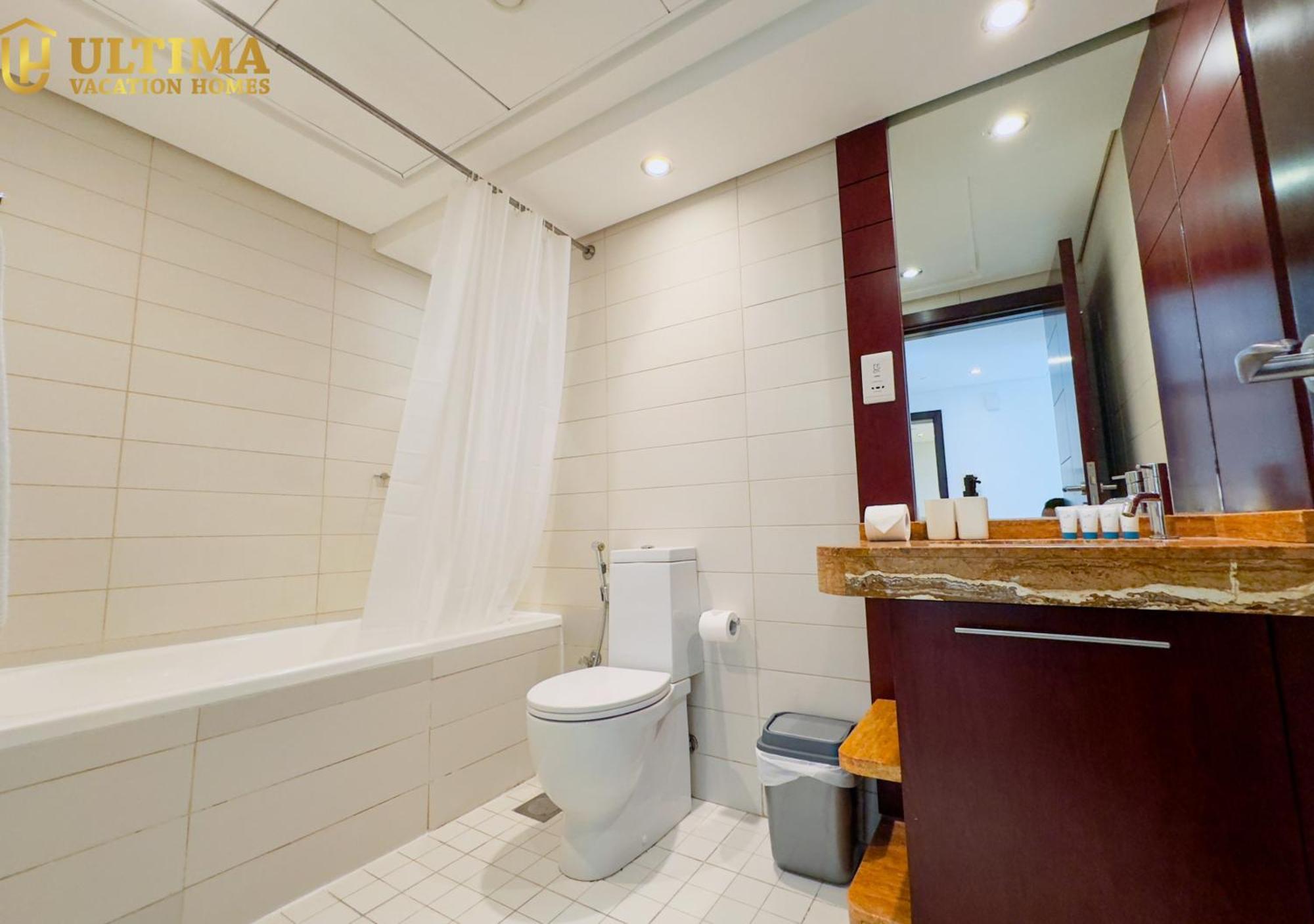 Walk To Mall Alluring 1br In Burj Views *