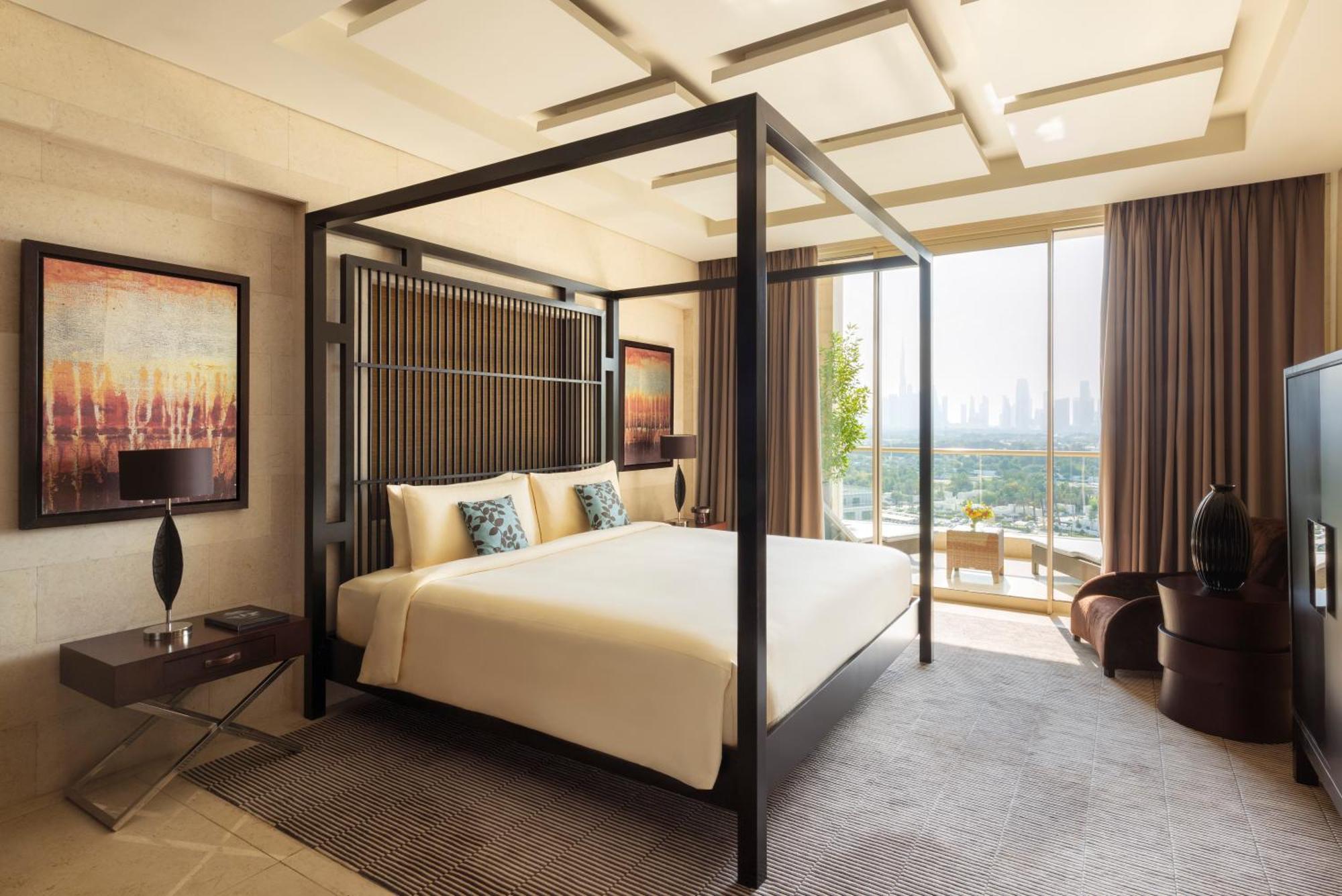 Raffles Hotell 5*