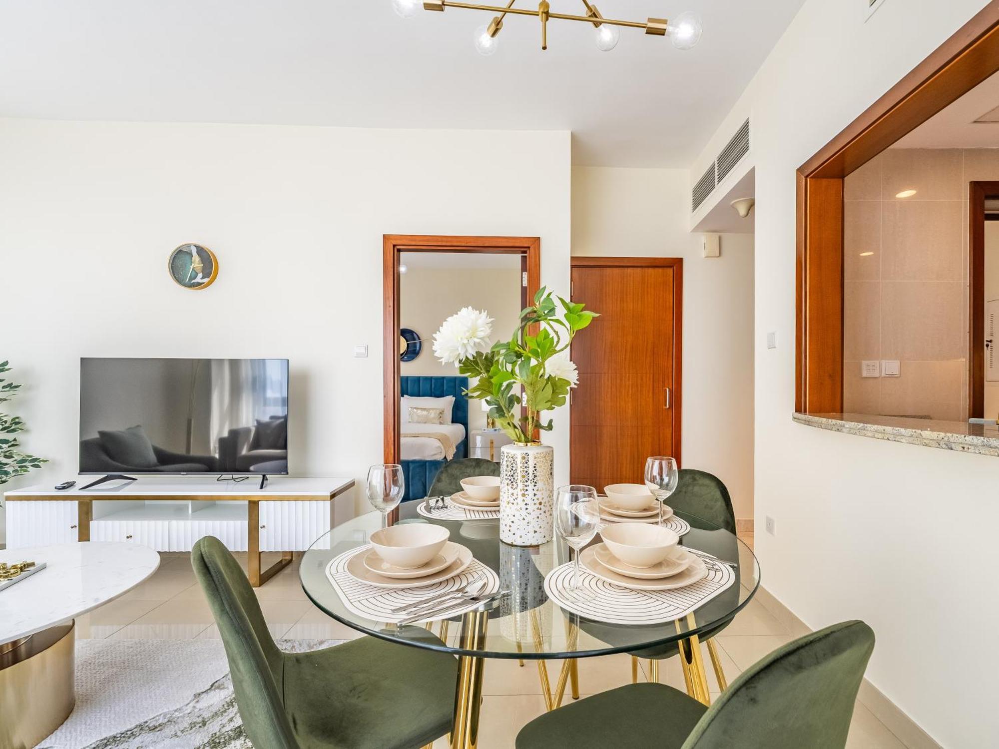 Apartment Downtown Luxury Living -1br-standpoint Tower A