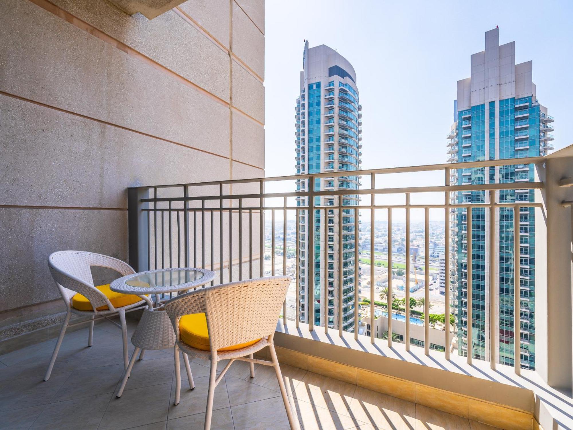Downtown Luxury Living -1br-standpoint Tower A * Dubai