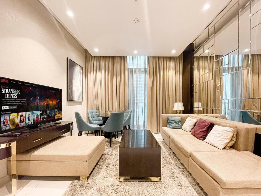 Two Bed In Damac Upper Crest Tower Near Burj Khalifa - Ezytrac * Dubaï