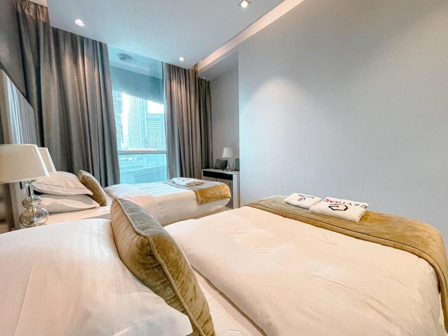 Two Bed In Damac Upper Crest Tower Near Burj Khalifa - Ezytrac Dubaï