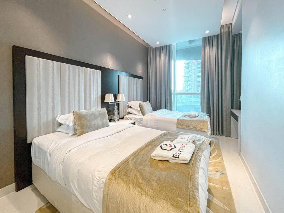 Two Bed In Damac Upper Crest Tower Near Burj Khalifa - Ezytrac * Dubaï