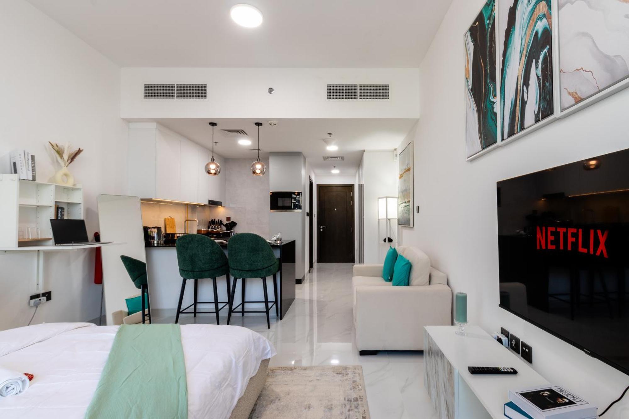 Apartemen Queen Bed, Full Kitchen, New Unit