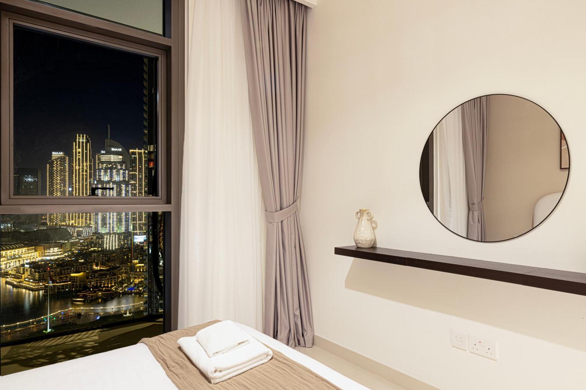 Apartment Luxury Sky High 2-bedroom Stunning Burj Khalifa & Fountain Views