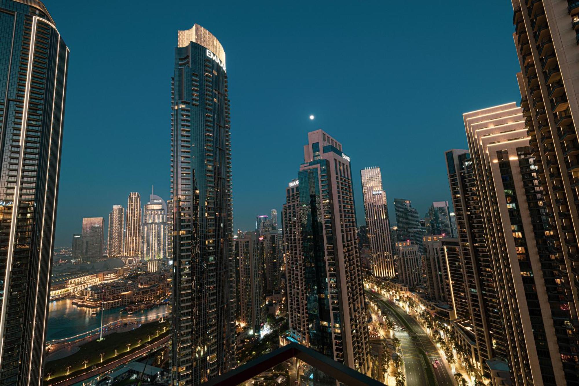 Apartment Luxury Sky High 2-bedroom Stunning Burj Khalifa & Fountain Views Dubai