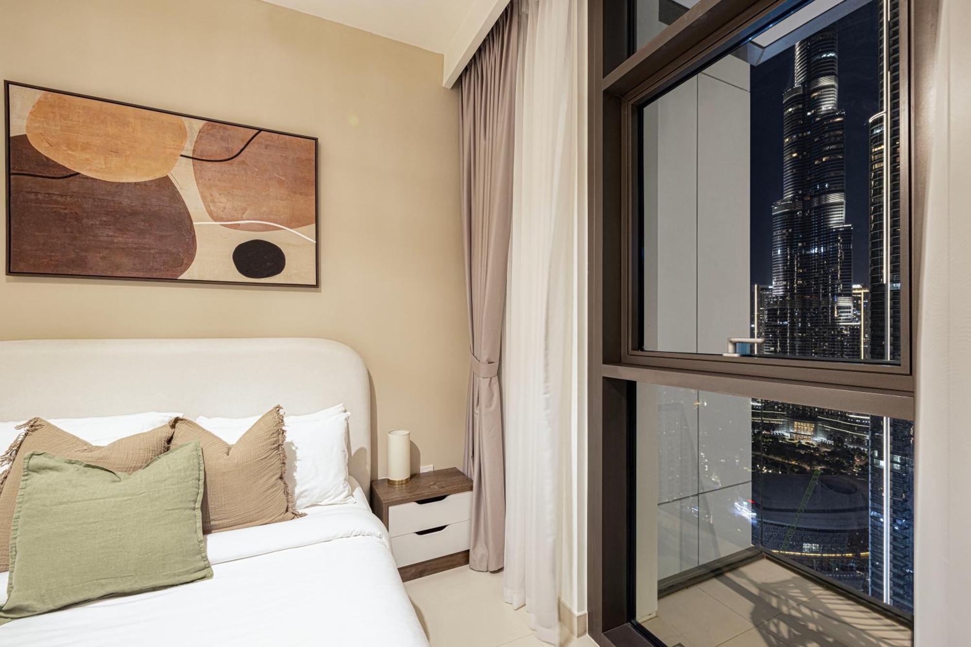 Luxury Sky High 2-bedroom Stunning Burj Khalifa & Fountain Views Apartment