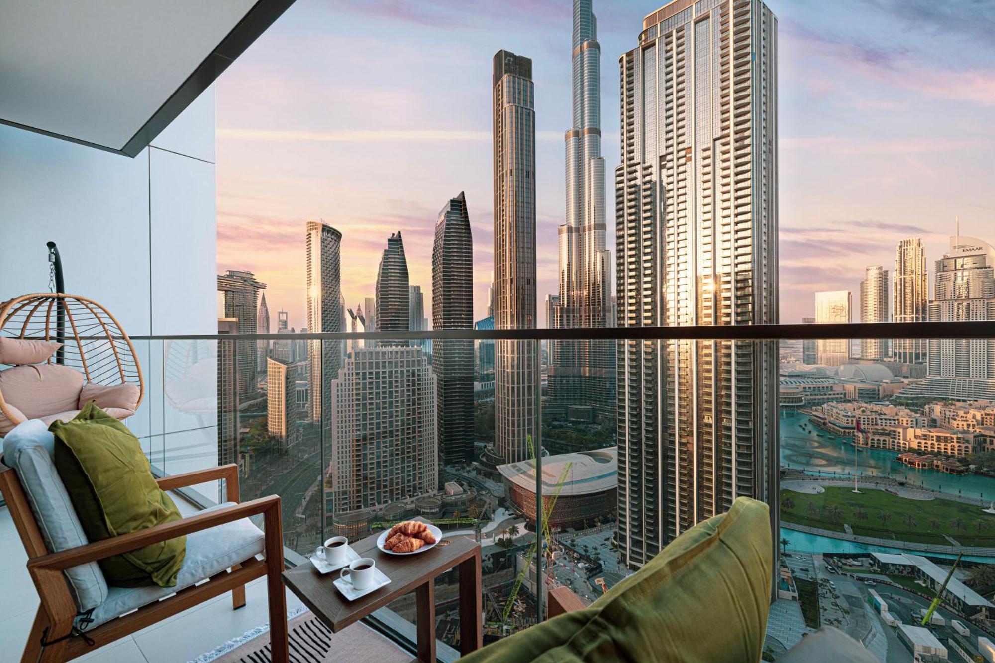 Luxury Sky High 2-bedroom Stunning Burj Khalifa & Fountain Views Apartment