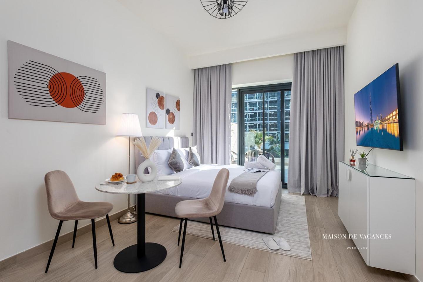 Large Balcony 10mins From Mall * Dubái