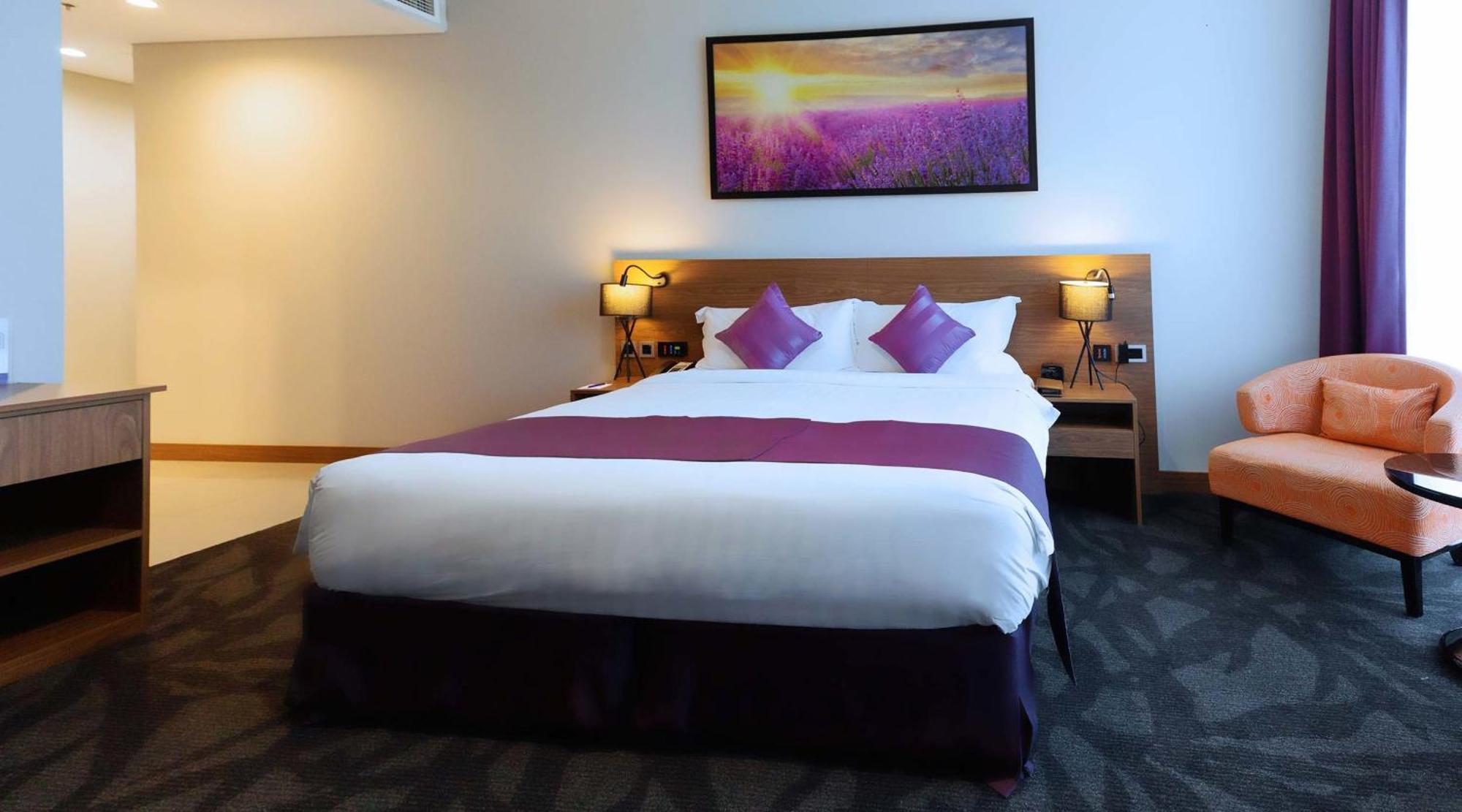 Hotel Park Regis Business Bay 4*