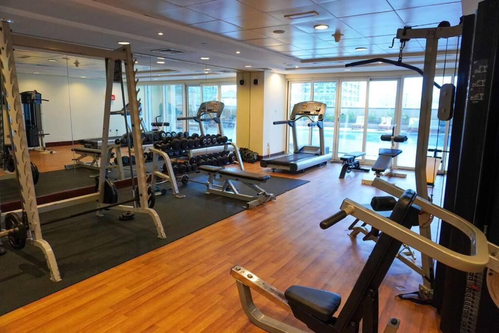 Unwind Above The Clouds, High Floor Gem Near Jbr, Marina & Dmcc Metro Dubái