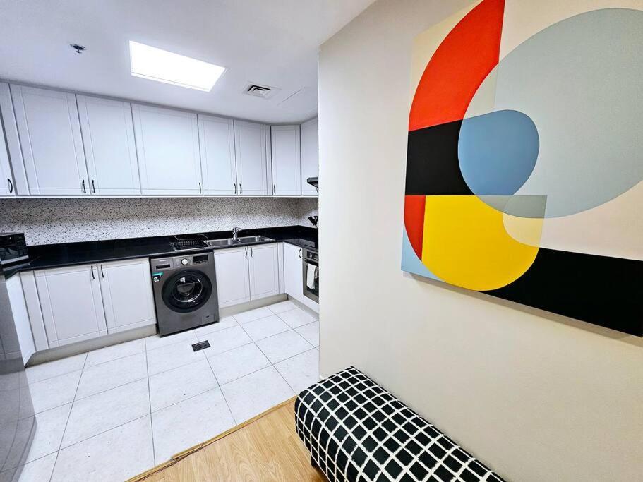 Appartement Bright Apt- Close To Barasti