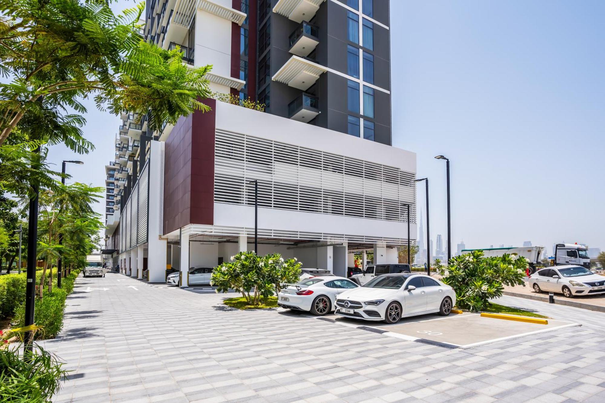 Zapbed House - Azizi Riviera Apartemen *