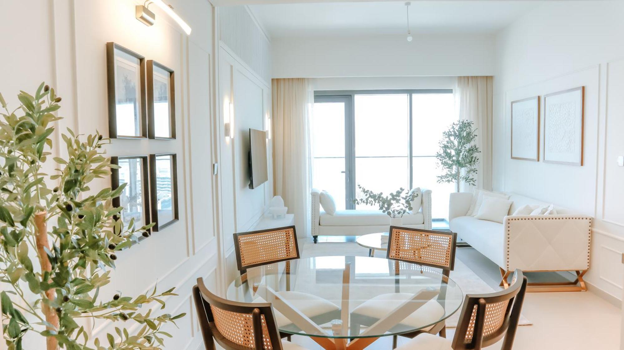 Holiday home Burj Royale Condo, Close To Mall & Attractions Dubai