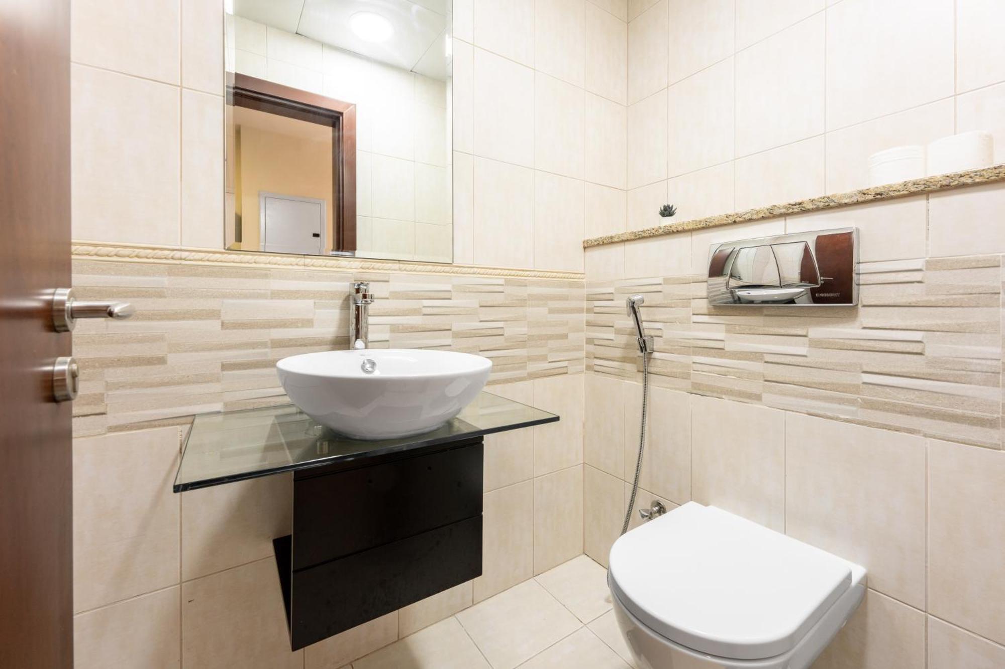 76th Floor- 2 Bedroom Princess Tower Palmview * Dubaï