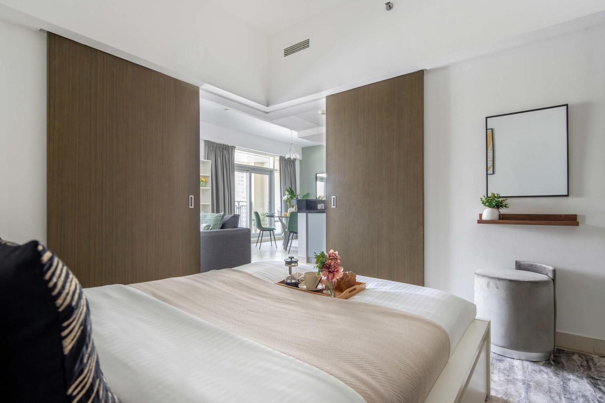 Frank Porter - The Lofts Tower Apartament Dubai