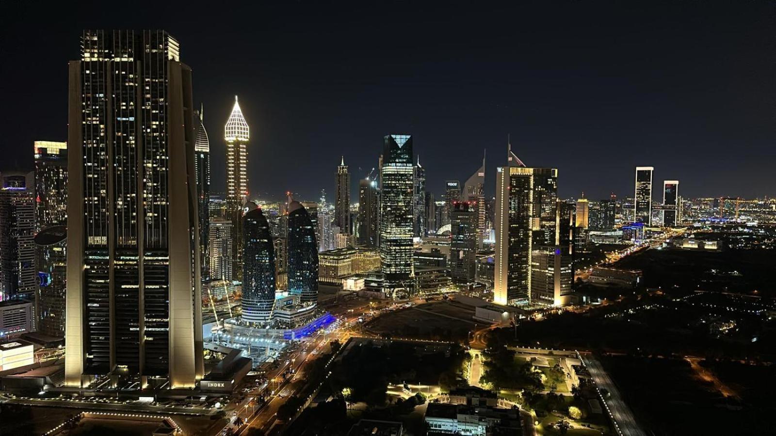 1 Bedroom With Pool Gym Close To Metro & Mall Apartment Dubai