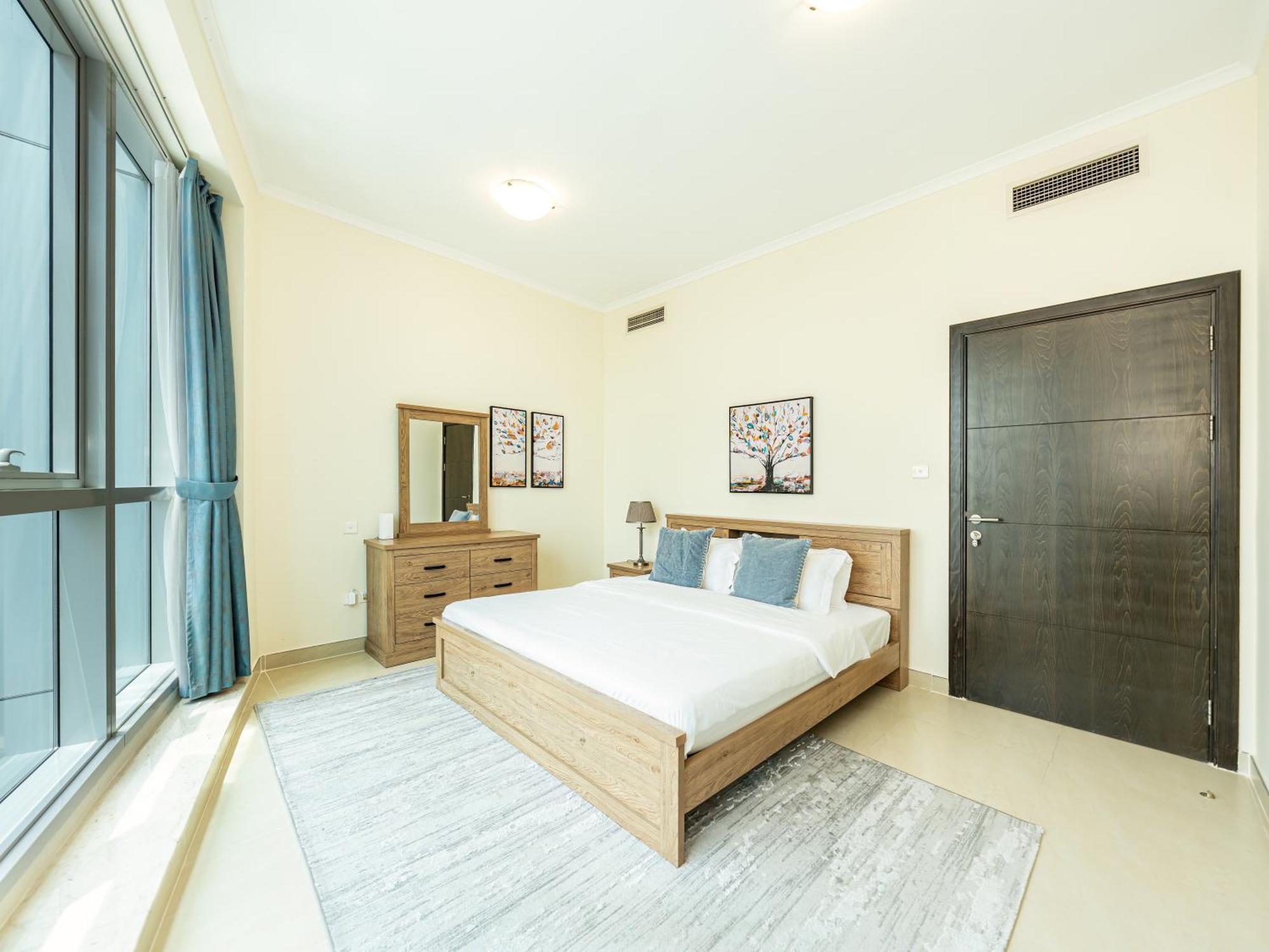 Apartemen Marina Views - 2br Luxury Apartment, High Floor, Torch Marina