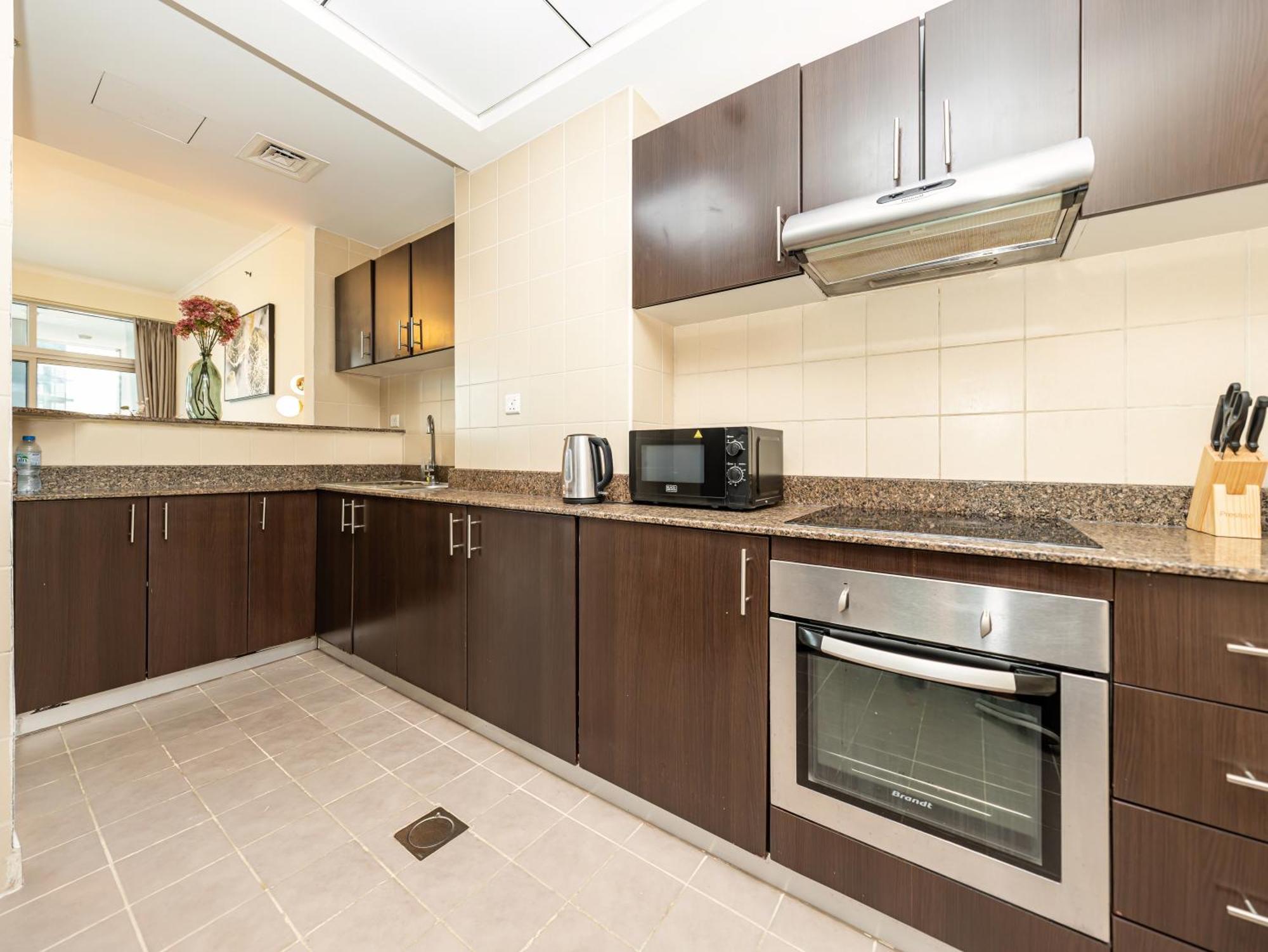 Marina Views - 2br Luxury Apartment, High Floor, Torch Marina Apartemen