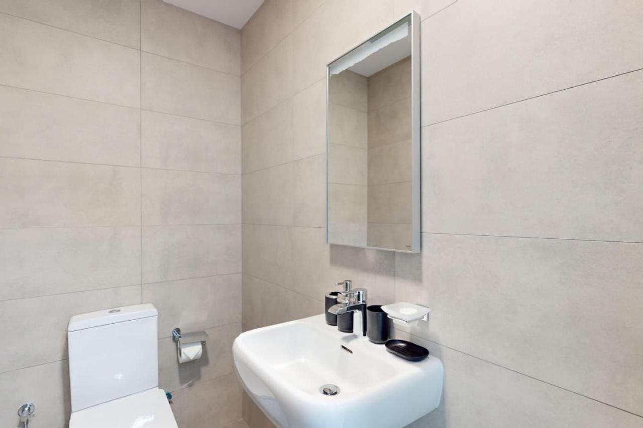 Uni Estate - Modern One Bedroom Appartamento Dubai