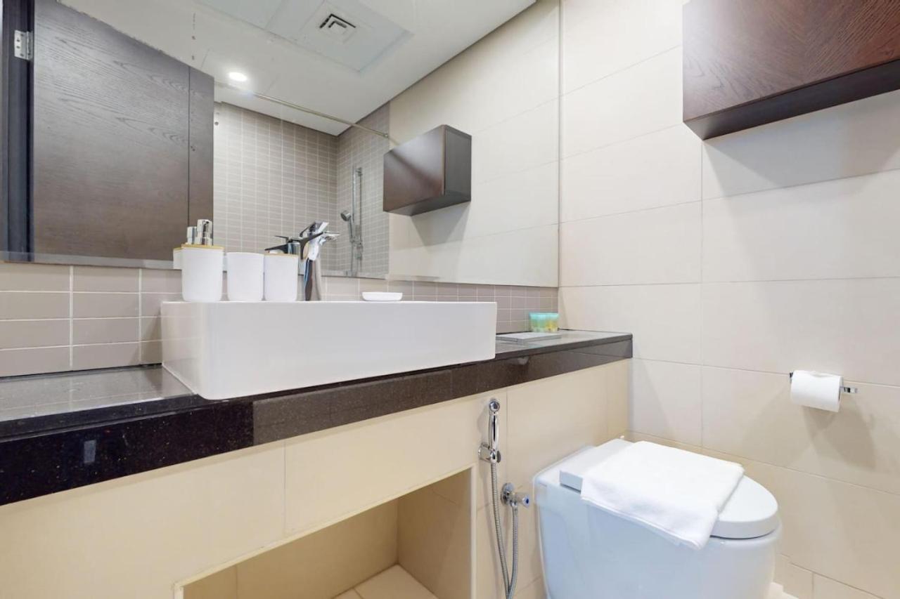 Silverene Tower B - Exciting Two Bedroom Appartement Dubaï