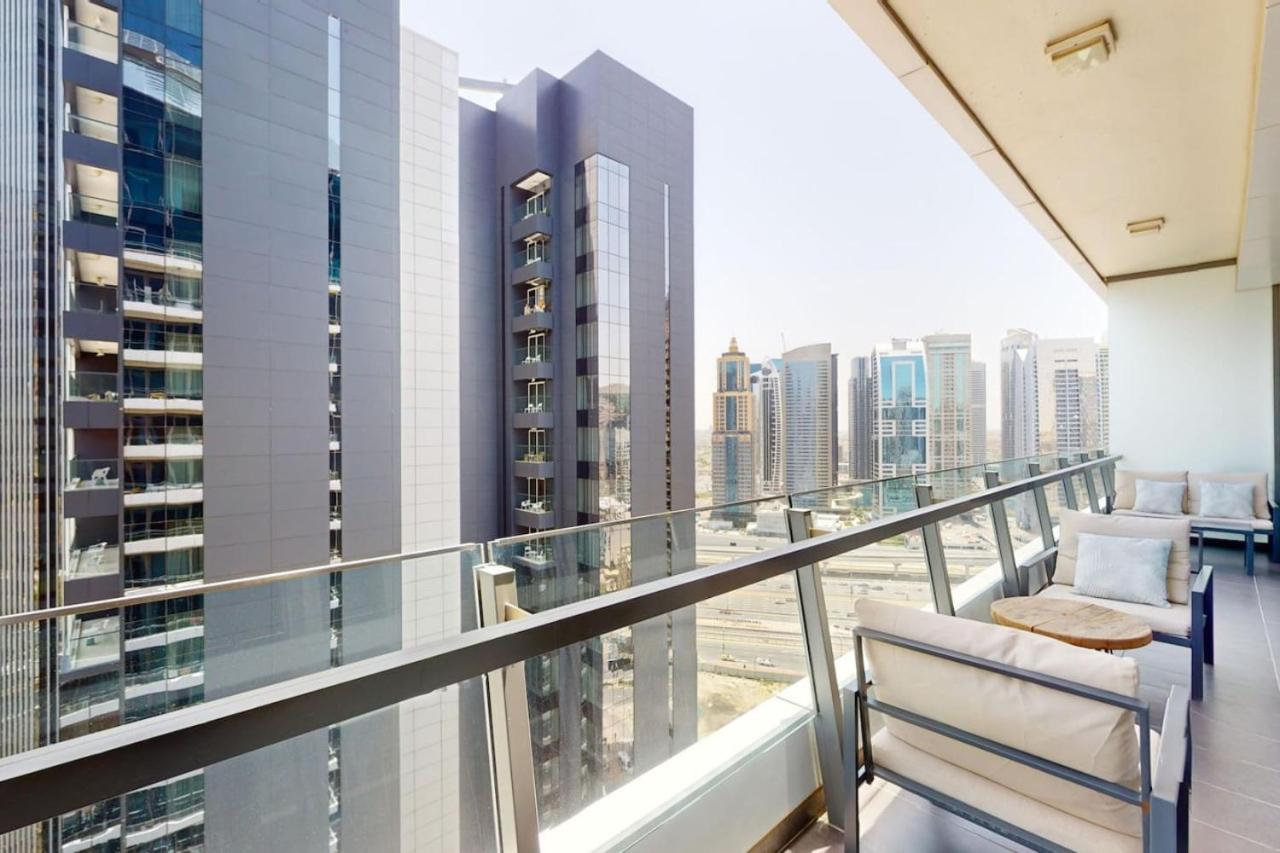 Silverene Tower B - Exciting Two Bedroom Appartement Dubaï