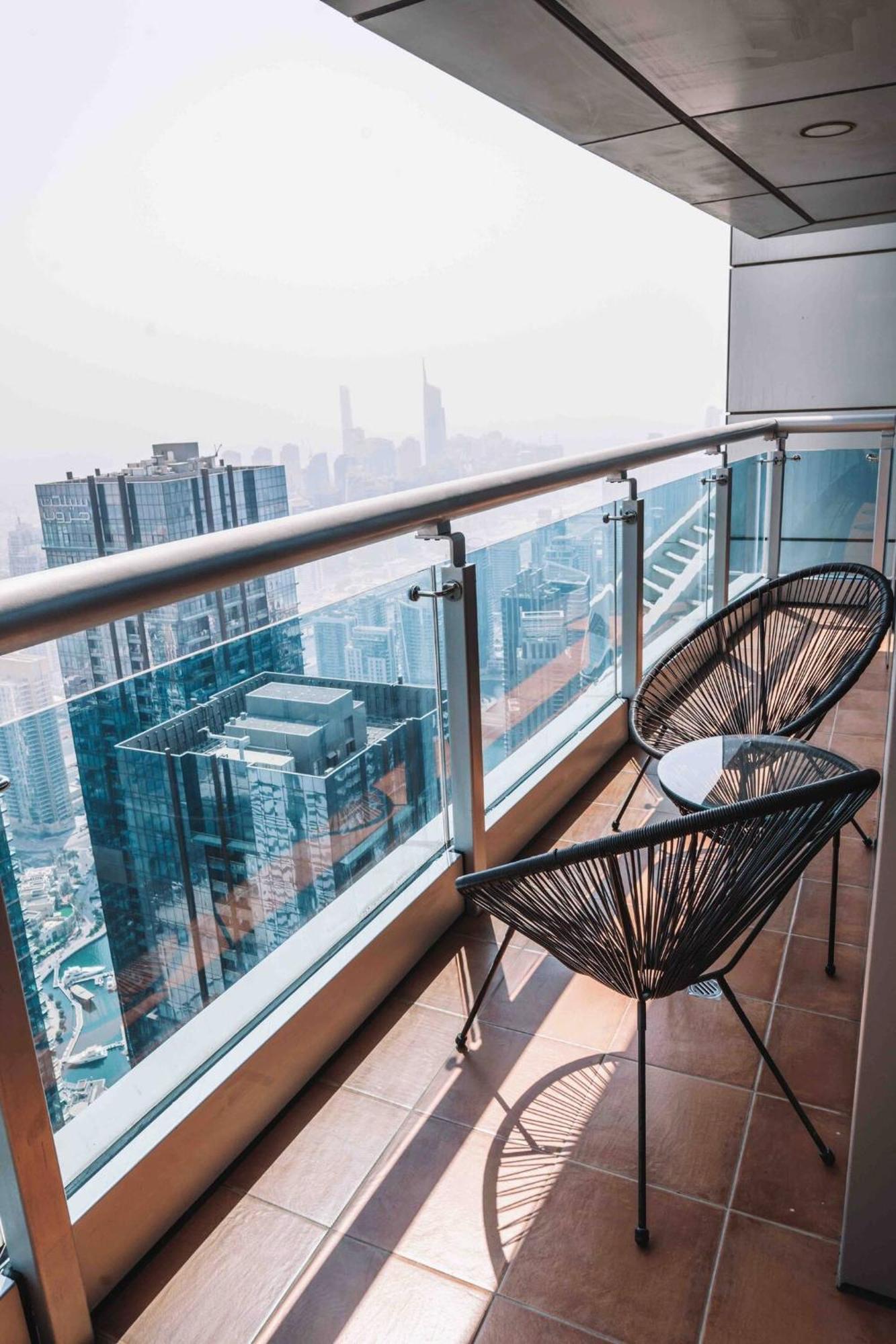 The Penthouse On 71st Floor Apartment *