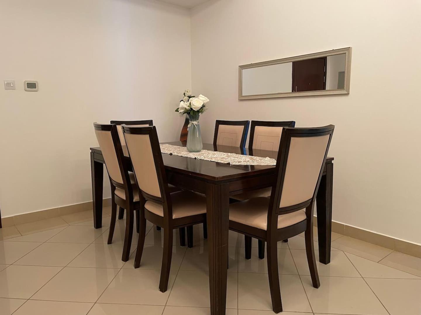 Away From - Barsha Heights Holiday home *
